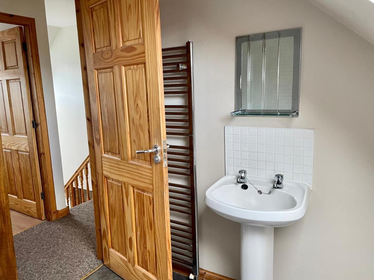 9 Kirk Road Bed and Breakfast Cromdale Εξωτερικό φωτογραφία